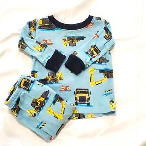 4for20!! Carters 2pc pjs 6m